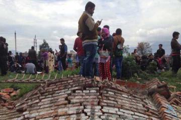 7.9 magnitude earthquake shakes Nepal; big damages, scores injured