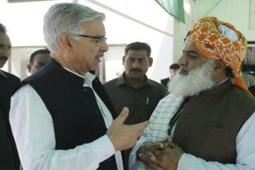 Taliban, Indian intelligence agencies fomenting unrest in Pak: Asif