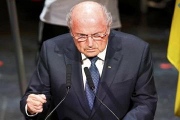 FIFA scandal: Blatter defies calls to quit