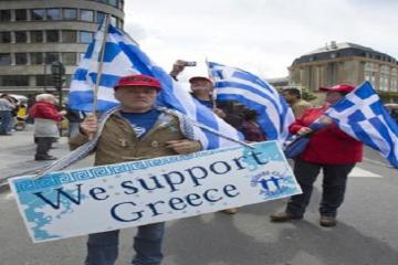 Last-minute bid to break Greek deadlock