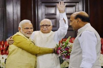 Advani�s �recrudescence of Emergency' remark cannot be dismissed, says Shiv Sena