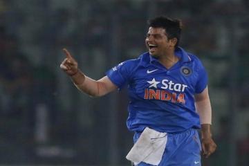Raina salutes skipper Dhoni