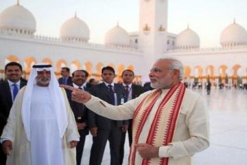 PM makes a statement with mosque visit