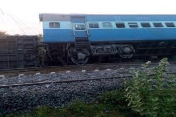 LIVE: 38 injured as Mangalore express derails near Villuppuram