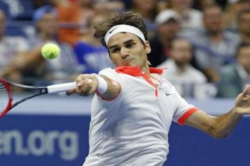 Many happy returns for Roger Federer in US Open victory over John Isner