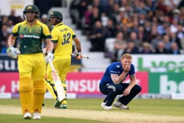 Maxwell, Bailey plunder England attack