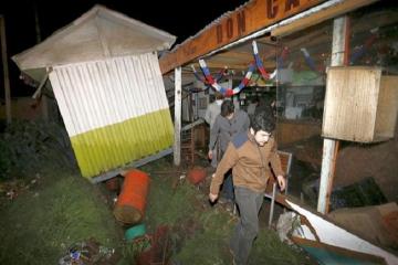 8.3-magnitude quake strikes off Chile