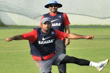 Dhoni to play T20 charity match for UK army