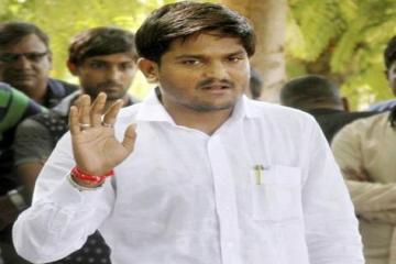 Hardik Patel detained in Surat