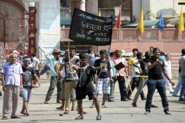 Nepal violence continues day after adoption of new Constitution