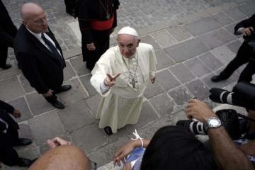 Pope arrives in US