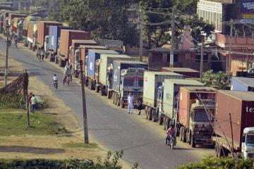 Blockade brings Kathmandu to a halt