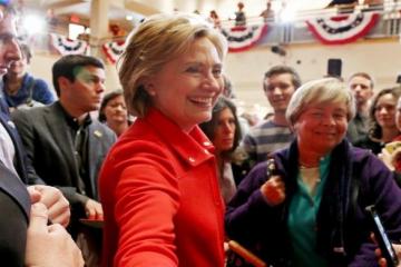 Hillary backs Obama's move to keep US forces in Afghanistan