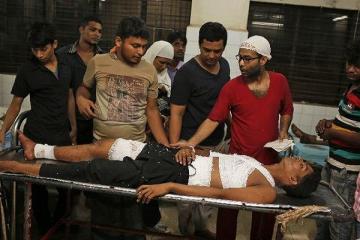 Bomb attacks in Bangladesh leave 1 dead, over 100 injured