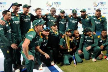 South Africa buries India under an avalanche