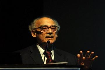 Arun Shourie tears into Modi govt.