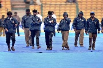 Second cricket Test called off