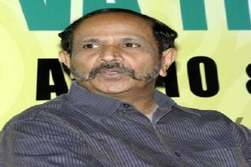 Jayalalithaa expels ex-DGP after channel goof-up