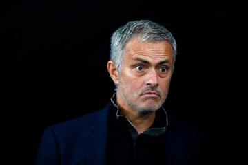 Chelsea shows Mourinho the door again