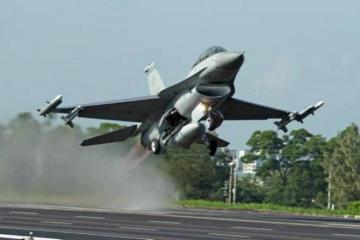 China summons U.S. envoy, protests arms sales to Taiwan