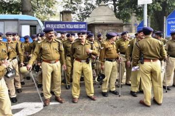 Herald case: Security beefed up ahead of Sonia, Rahul�s appearance