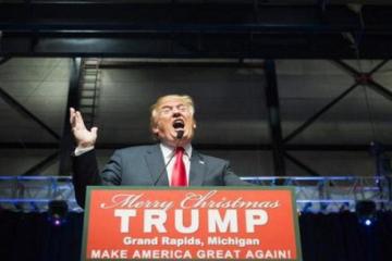 Trump calls Hillary a �liar� over video claim