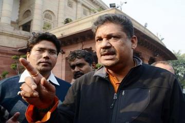 Defiant Kirti Azad seeks BJP elders' support