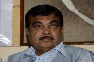 Congress accuses Gadkari of favouring infra firm