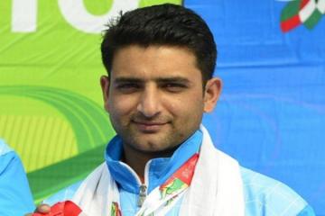 Chain Singh pips Gagan Narang in rifle prone