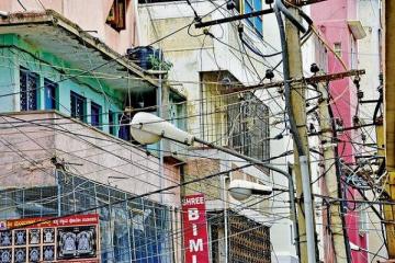 Entangled: Bescom and UDD cross over cable wires