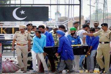 Kirpal�s body arrives in India