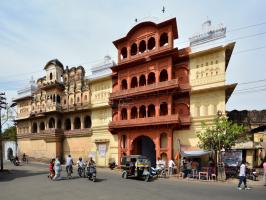 Garh palace